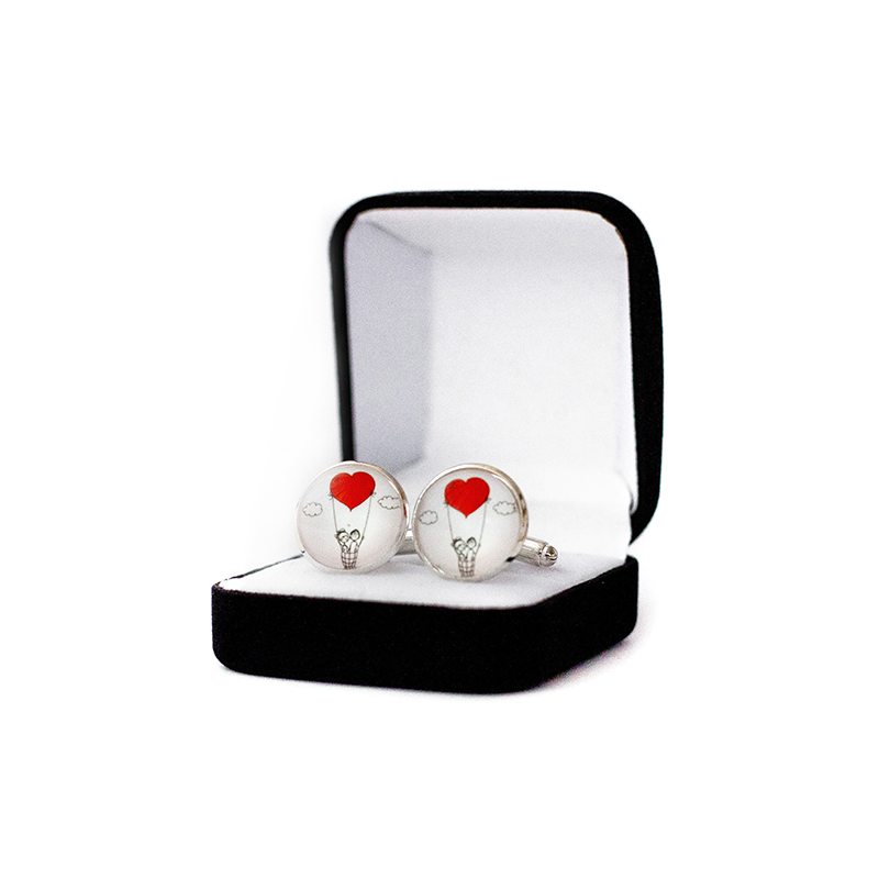 Butoni personalizati love